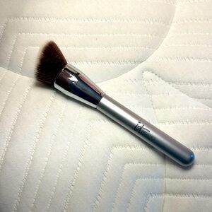 IT Cosmetics Airbrush Complexion Perfection #115 Brush